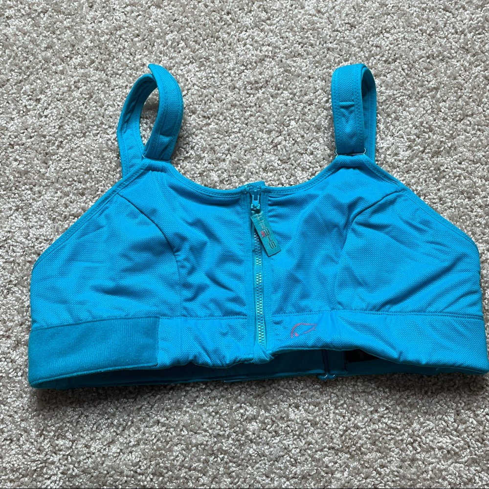 SheFit Adjustable Bra
